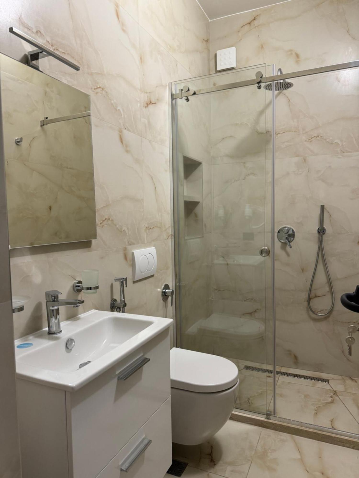 Vila Eljus Durres Exterior photo