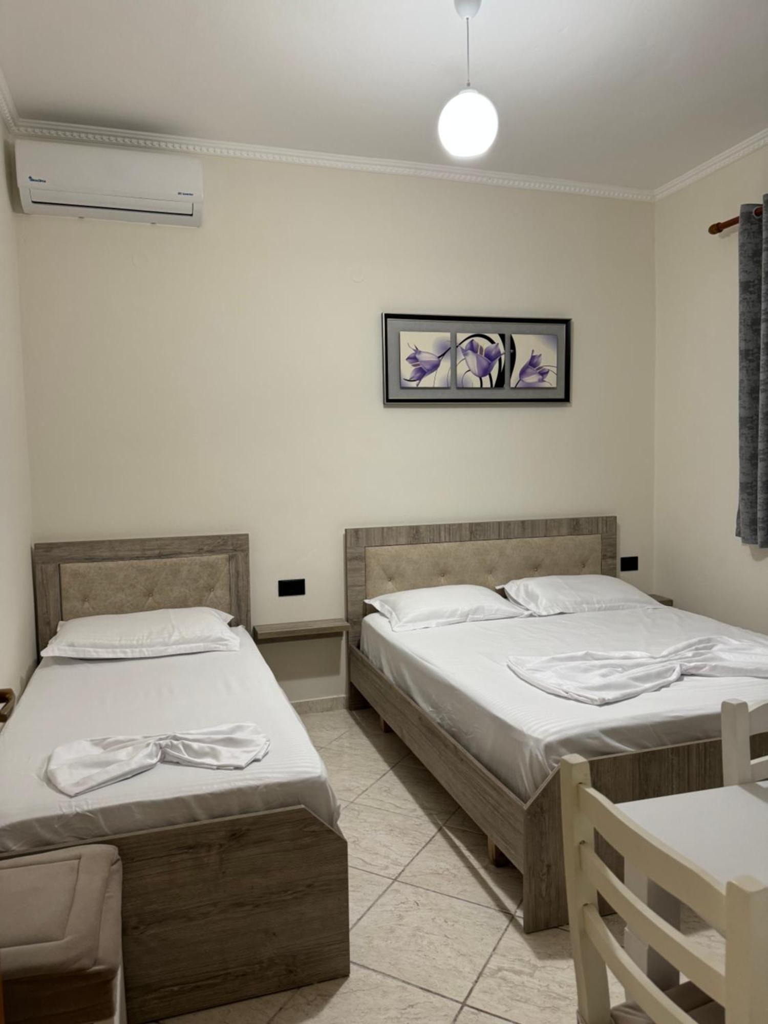 Vila Eljus Durres Exterior photo