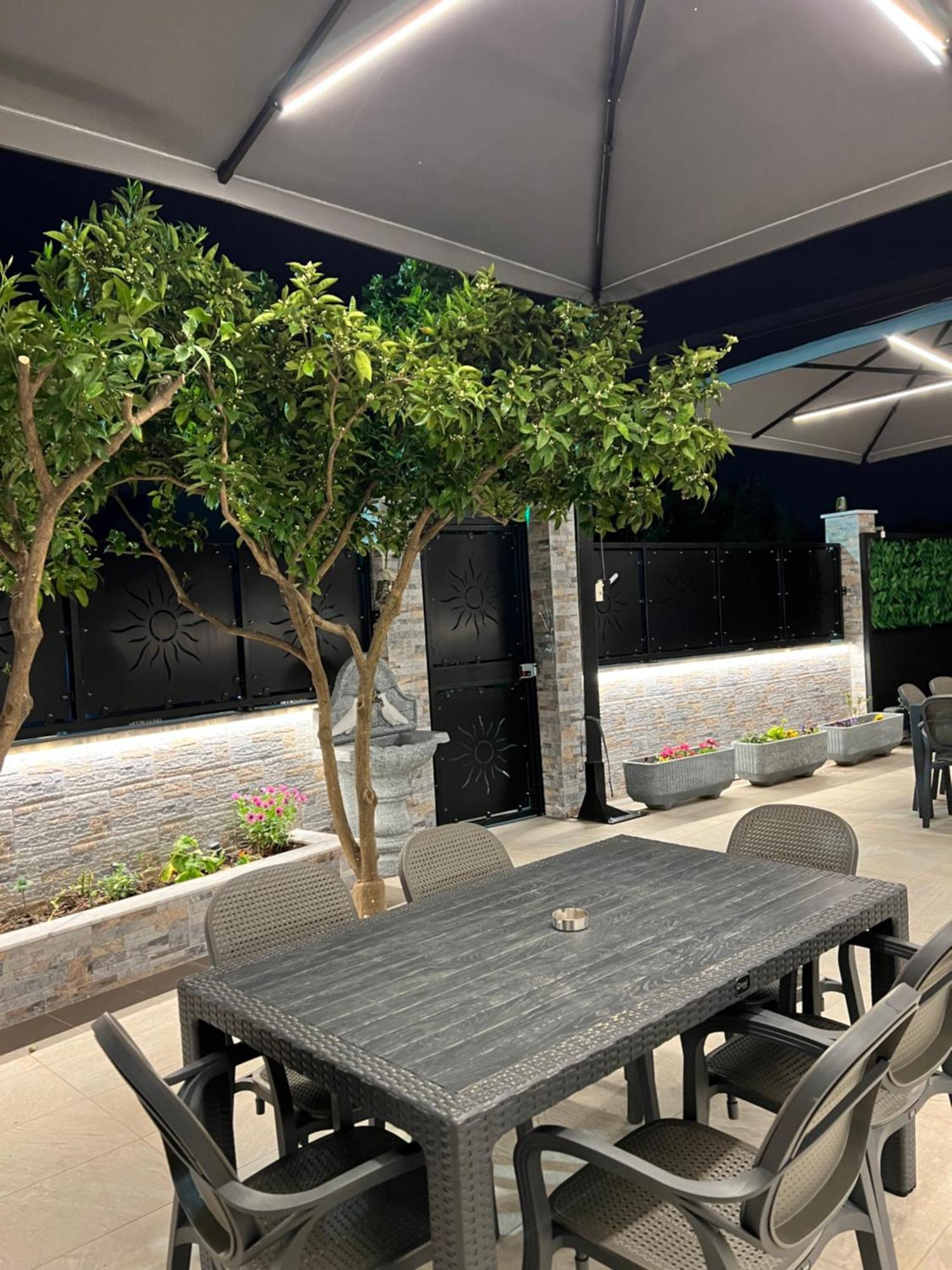 Vila Eljus Durres Exterior photo