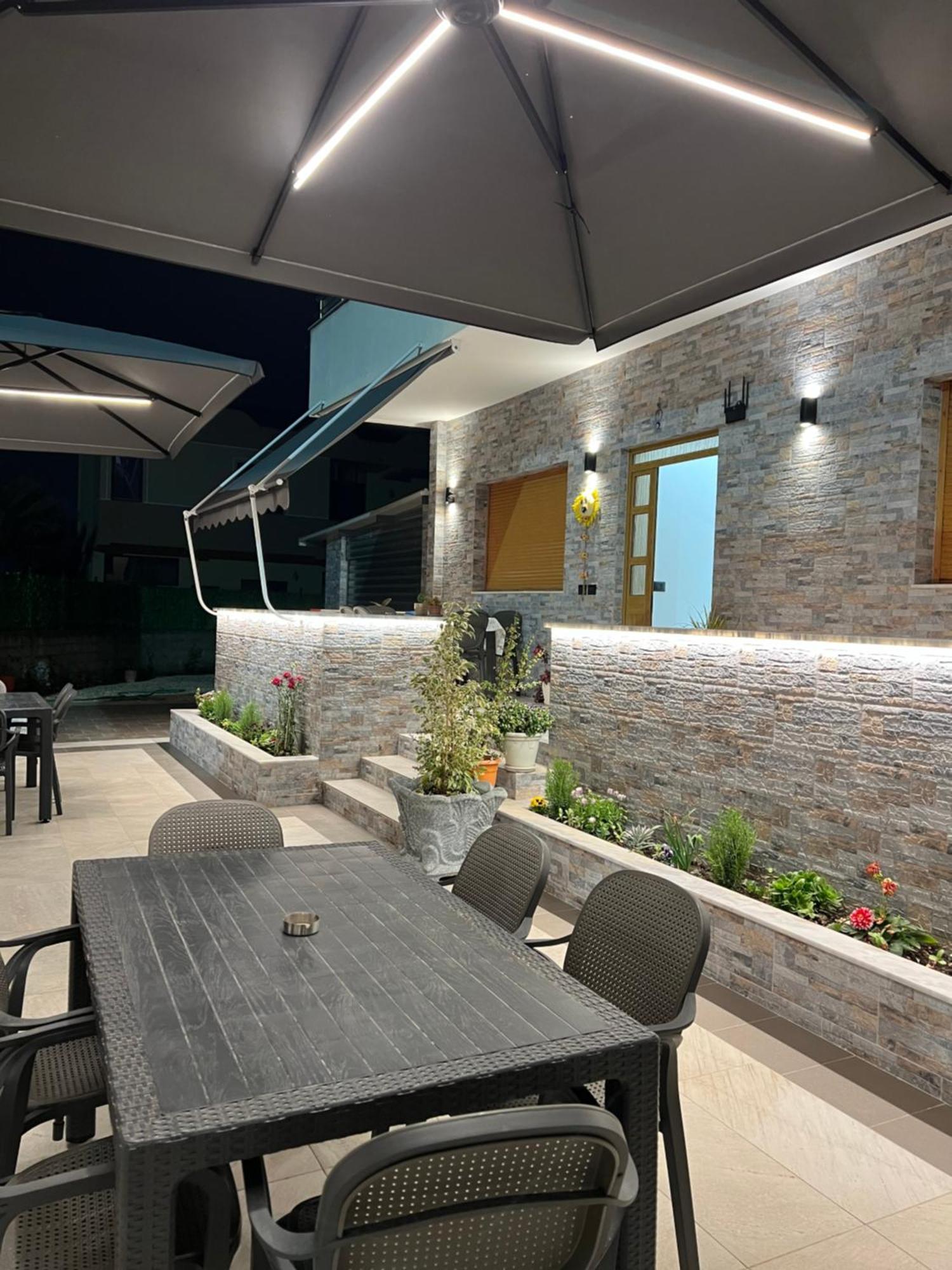 Vila Eljus Durres Exterior photo